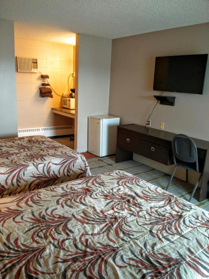 Alaskan Motel Fox Creek Bilik gambar